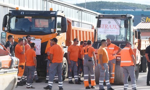 Radnici šibenskih Cesta započeli štrajk: 'Ne odričemo se radničkih prava'