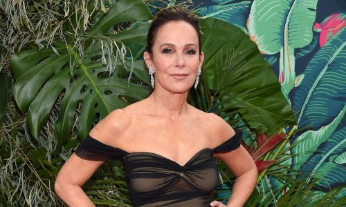 Sjećate se Baby iz 'Prljavog plesa'? 63-godišnja glumica istaknula zavidnu figuru