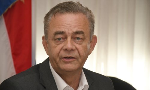 Ogorčeni župan: Vijećnici SDP-a i HSLS-a osujetili kupnju mamografa, obnovu bolnice...