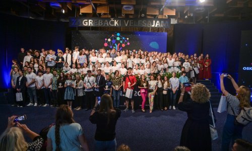 Oskar znanja dobilo gotovo 400 učenika osnovnih i srednjih škola