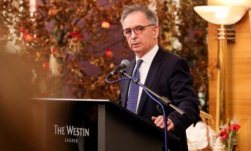 Pupovac: Srbija se nalazi u situaciji ozbiljne društvene i političke traume