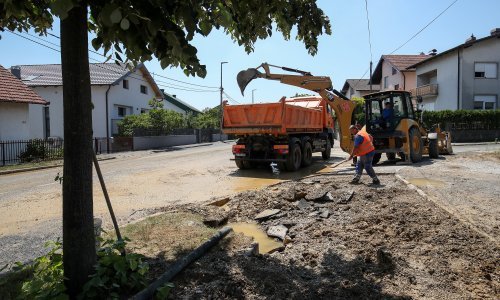 Puknula cijev u Utrini, dio Novog Zagreba bez tople i hladne vode