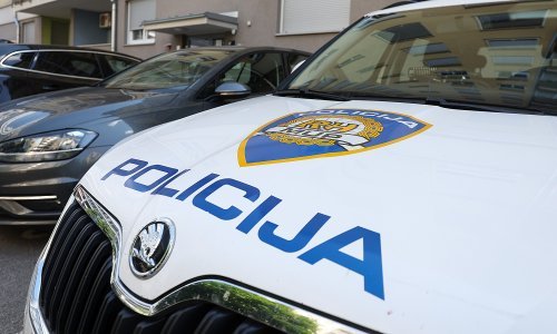 Poginuo pješak u naletu automobila na magistrali u Šibeniku