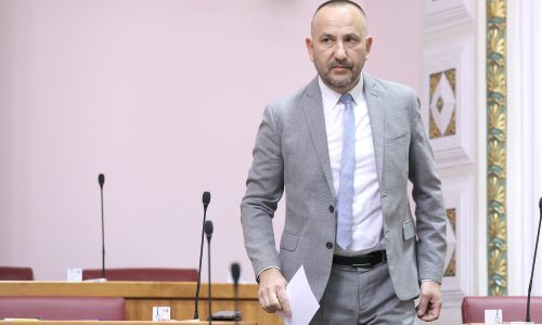 Zekanović izazvao povišene tonove, Dretar mu poručio: 'Zeko je dobio nove baterije!'