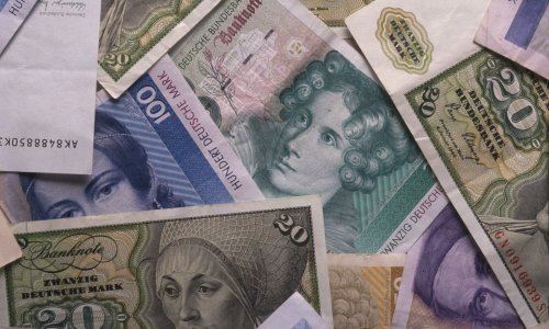 'Volim je više od žene': Zašto su Nijemci i dalje opsjednuti markama