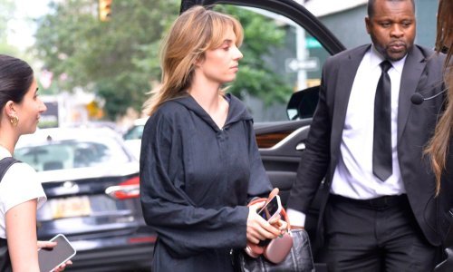 Jeftine tenisice koje svi žele očarale su i zvijezdu serije 'Stranger Things'