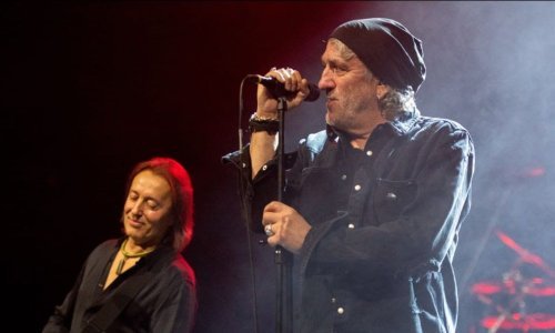 Veliki povratak na scenu: Mladen Vojičić Tifa oduševio fanove izvedbom hita