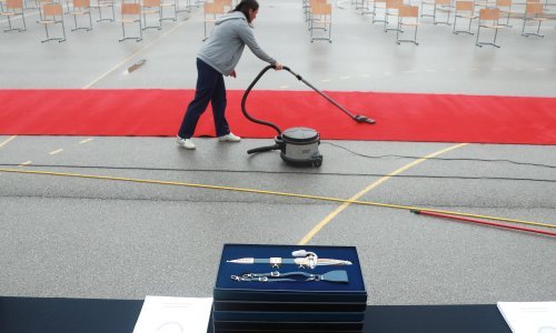 Ministarstvo pravosuđa: Ako bi dignuli plaće naše bi čistačice imale 400 eura više od ostalih spremačica