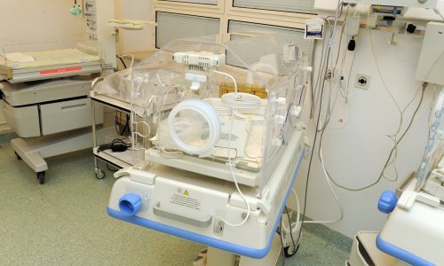 Zaražena beba iz Bjelovara i dalje u teškom stanju, drugo dijete stabilnije