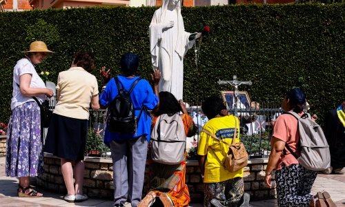 Tisuće hodočasnika stiglo u Međugorje na 42. obljetnicu Gospina ukazanja