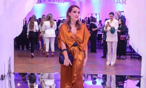 Marijana Batinić je na 'jednoj od najljepših plaža na svijetu' i to u najboljem društvu