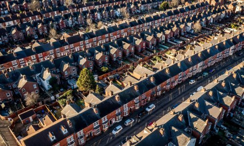 Britanija u strašnoj stambenoj krizi: Rate kredita su se udvostručile, najamnine divljaju