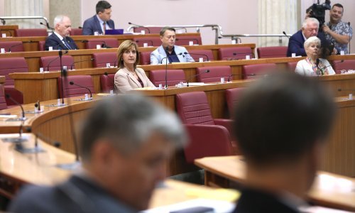 Skraćena saborska rasprava: Desetak zastupnika se nije pojavilo