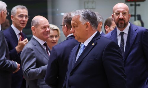 Orban u Bruxellesu udario po EU, tvitao isječke Johna Travolte: 'Gdje je novac?'