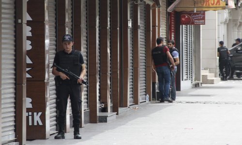 Uhićeno više od tisuću policajaca povezanih s kontroverznim imamom Gülenom