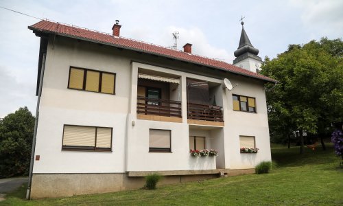 Muškarac ručnom bombom ubio suprugu i sebe