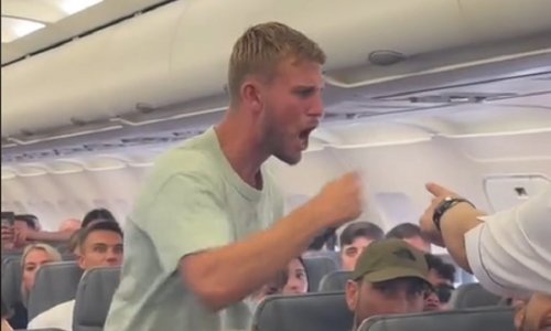 Britanac koji je u Zadru htio otvoriti vrata zrakoplova je boksač, napao je i policajce