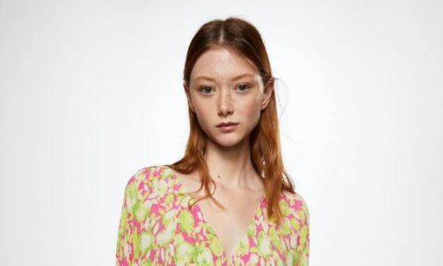 Laskava ljetna haljina: Ovaj model uspješno sužava struk i stvara efekt ravnog trbuha