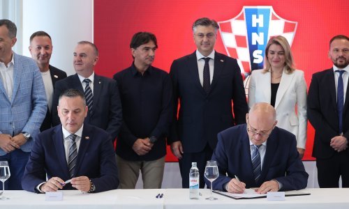 HNS službeno dobio zemljište za nogometni kamp. Bačić: 'Idući je nacionalni stadion!'