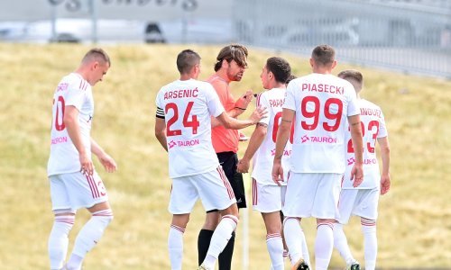 Skandal u prijateljskoj utakmici. Izbezumljeni sudac napustio teren, uslijedio je šou