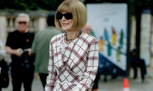 Najmoćnija žena modnog biznisa od ovih čizama ne odustaje ni usred ljeta