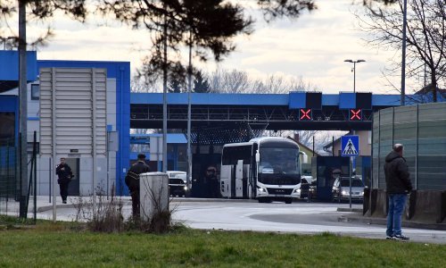 Frekventan granični prijelaz s BiH zatvoren za međunarodni promet, Bihać negoduje
