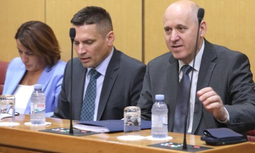 Bačić: 'Morat ćemo izdvojiti milijardu eura iz proračuna da bi se sve obnovilo'
