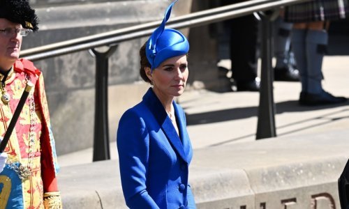Kate Middleton u Škotsku stigla u očekivanoj boji - kraljevsko plavoj