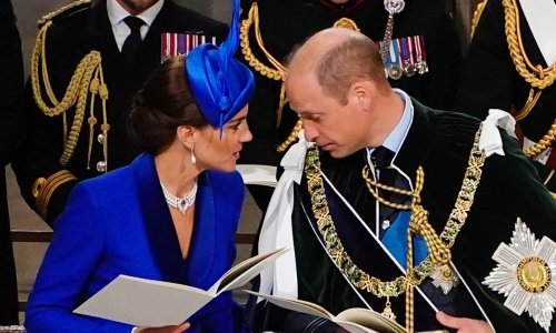 Što mu je šapnula? Kate Middleton na krunidbi potapšala Williama po stražnjici