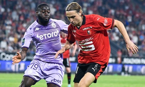 Dva nogometna diva uključila se u borbu za Hrvata, klub odmah besramno podigao cijenu
