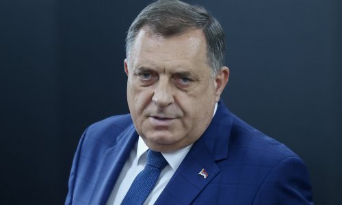 Sukob na vrhuncu: Dodik protjerao Schmidta iz zakona Republike Srpske