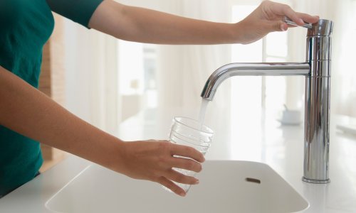 Najmanje 45 posto vode iz slavina u SAD-u kontaminirano 'vječnim zagađivačem'