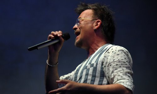 Čaroban ljetni ugođaj: Gibonni održao koncert u slikovitom kaštelu