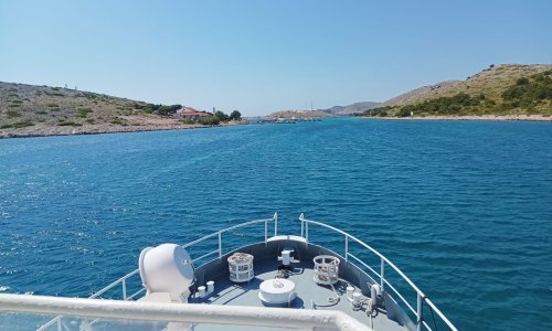 Kod Trogira potonula deset metara duga jahta, druga teško oštećena