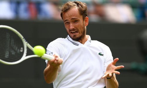 Sjajni Rus prvi put u četvrtfinalu Wimbledona, ali do pobjede nije želio doći na ovaj način