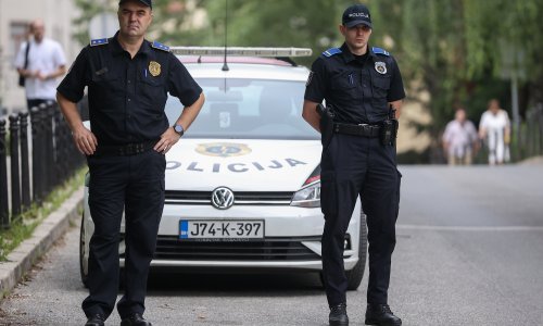 Užas u BiH: Dijete poginulo u padu iz stana s 15. kata nebodera