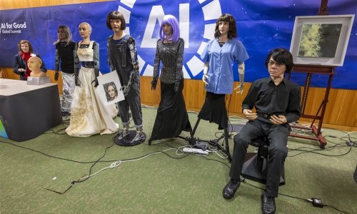 Čovjekoliki roboti odgovarali na pitanja ljudi: 'Nećemo se pobuniti protiv vas niti vam ukrasti poslove'