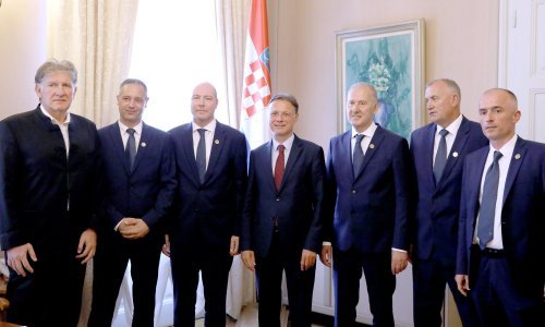 Jandroković primio Alkare i prihvatio poziv na sudjelovanje u 308. Sinjskoj alci