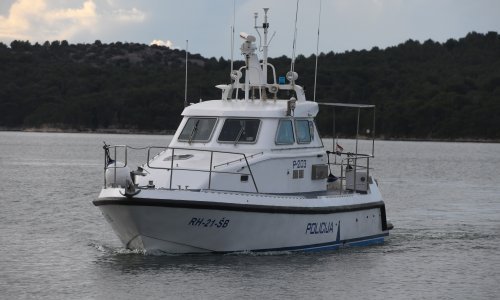 Kod otočića Galešnjak potonula brodica, spašeno svih sedam putnika