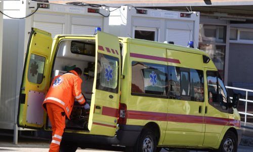 Automobilom pokosio dvoje pješaka kod Šibenika, 19-godišnjak se bori za život