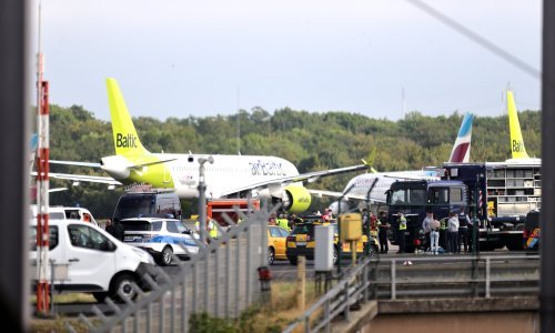Klimatski prosvjednici blokirali zračni promet u Hamburgu i Dusseldorfu