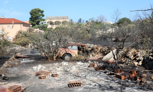 Na La Palmi izgorjelo 2000 hektara, evakuirani stanovnici