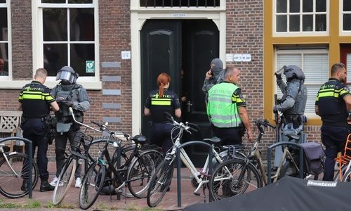 Muškarac nožem nasrnuo na nekoliko osoba u Nizozemskoj; policija traži počinitelja