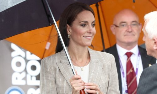 Kate Middleton zablistala u chic izdanju i omiljenim ravnim cipelama