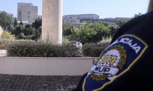 Lažna dojava o bombama u Splitu, iza prijetnje stoji 'Treća Generacija Crvenih Brigada'