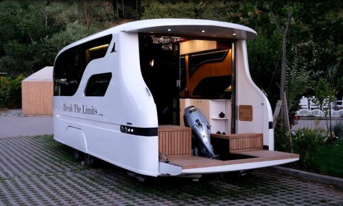 Ova mobilna kućica u trenu postaje luksuzna jahta, evo detalja