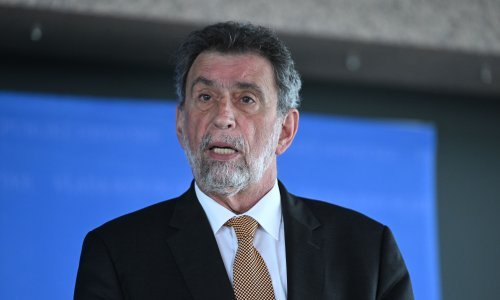 Fuchs: Štete na školama bit će popravljene do početka školske godine