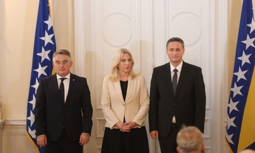 Predsjedništvo BiH upozorava da je mir ugrožen, Srbija i Hrvatska dobile upozorenje