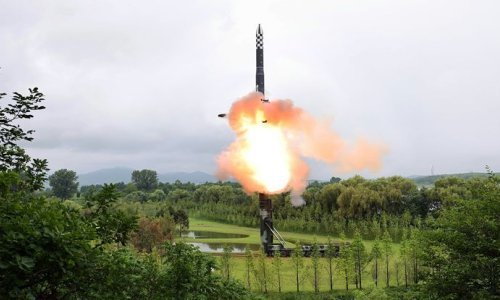 Sjeverna Koreja ispalila dva balistička projektila