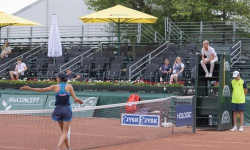 Šokantno! Mađarica Toth osramotila tenis nakon nepravde prema uplakanoj Kineskinji Zhang